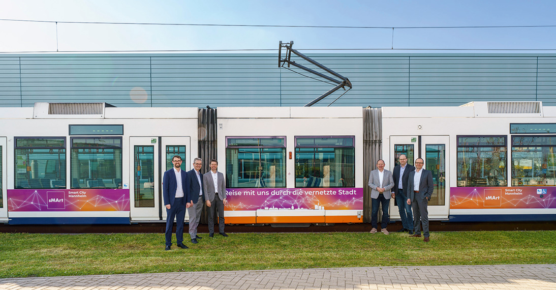 Strassenbahn mit Messsensoren Mannheim